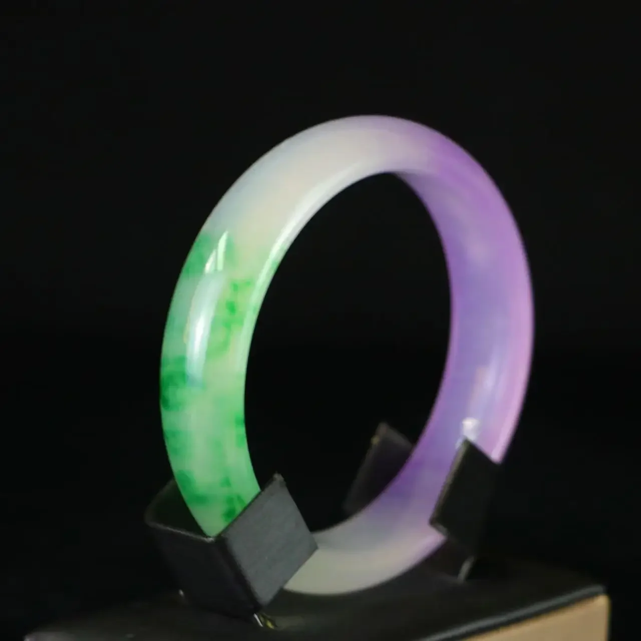 

Ice violet emerald flower bracelet female quartz rock bracelet