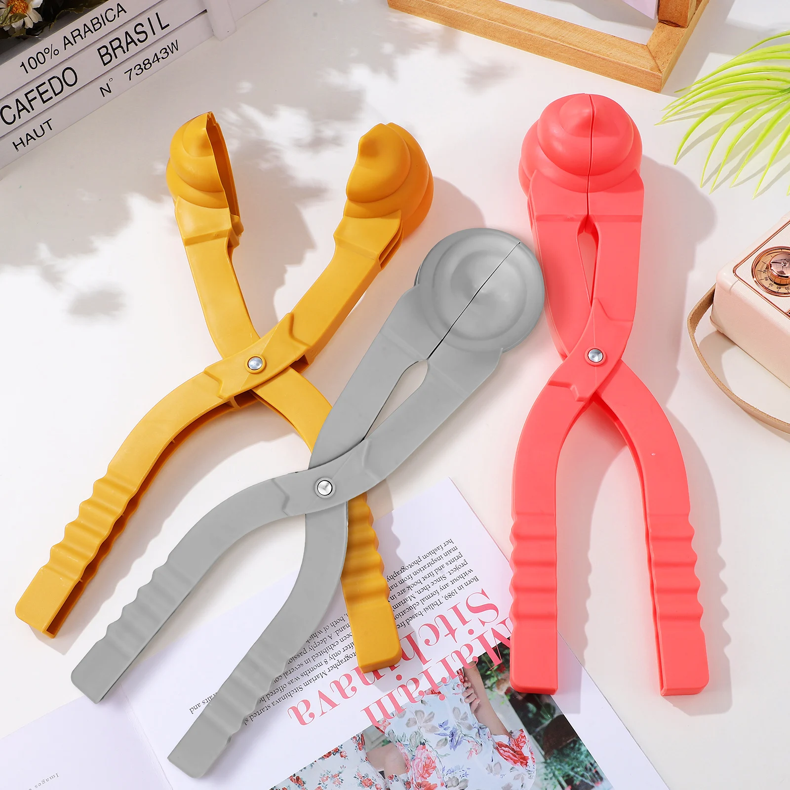

2 Pcs Fixture Toys Molds Kids Playing Clip Snowman Outdoor Kit Plastic Maker Child