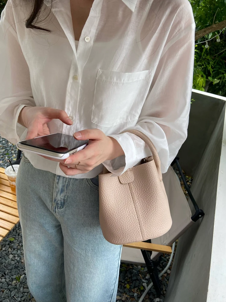 

Retro Brown Buet Bag Faionable Korean Sle Single oulder Crossbody Bag Ele Quali Small Size Handbag