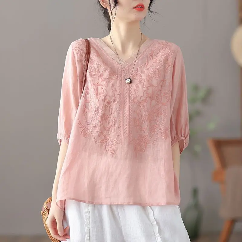 Summer New Fashion Vintage Loose Korean Pullovers V-Neck Embroidery Spliced Half Sleeve Women\'s Cotton and Linen T-shirt Tops