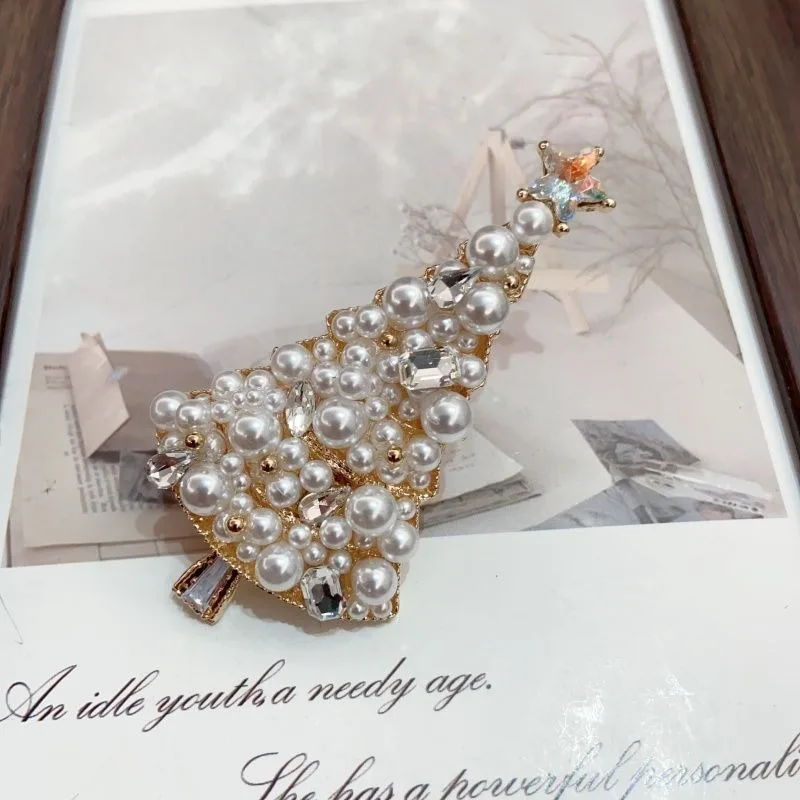 Christmas Brooch Fashion Cute European American Pearl Corsage Christmas Tree New Style Accessory Xmas Pin Suit Jacket Holiday