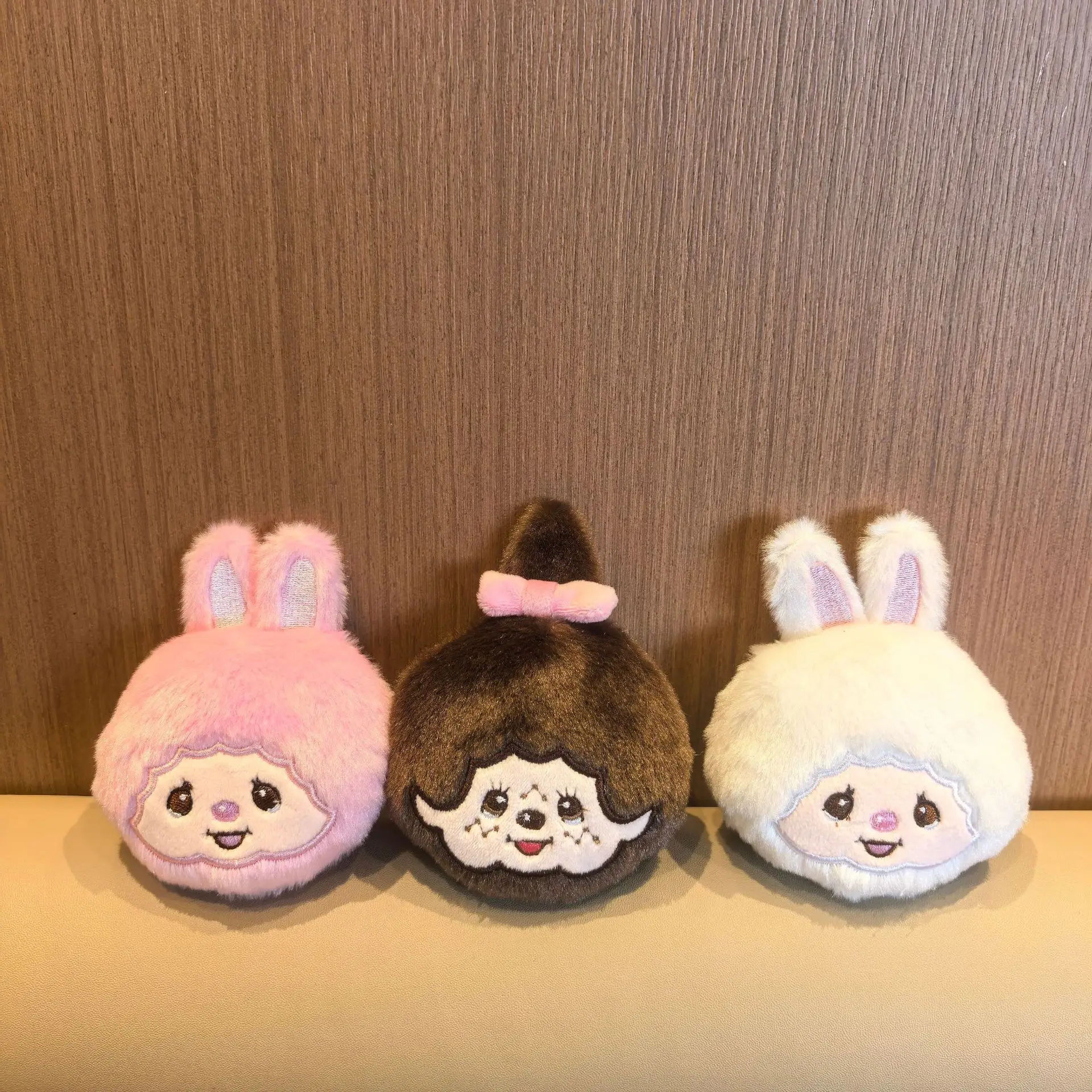 Japanese-style cute cartoon character Qiqi's plush keychain doll, a cute couple-style schoolbag pendant for kids