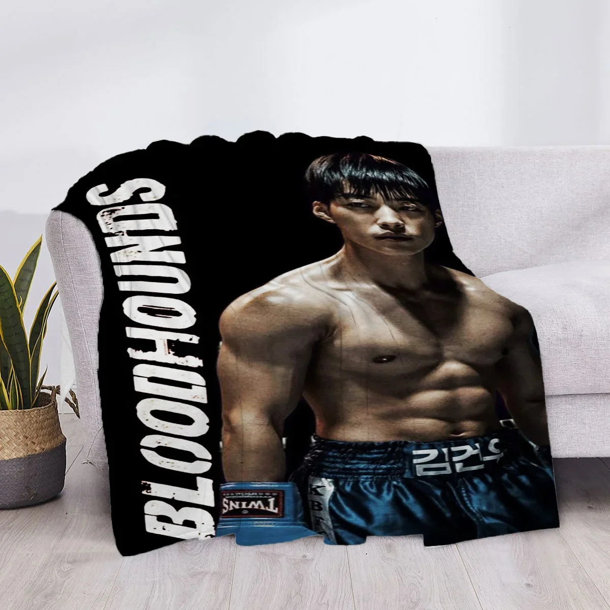 Custom Weak Hero Bed Blankets & Throws Sofa Throw Blanket Luxury Home And Decoration Human Made School Knee Halloween Custom Ani