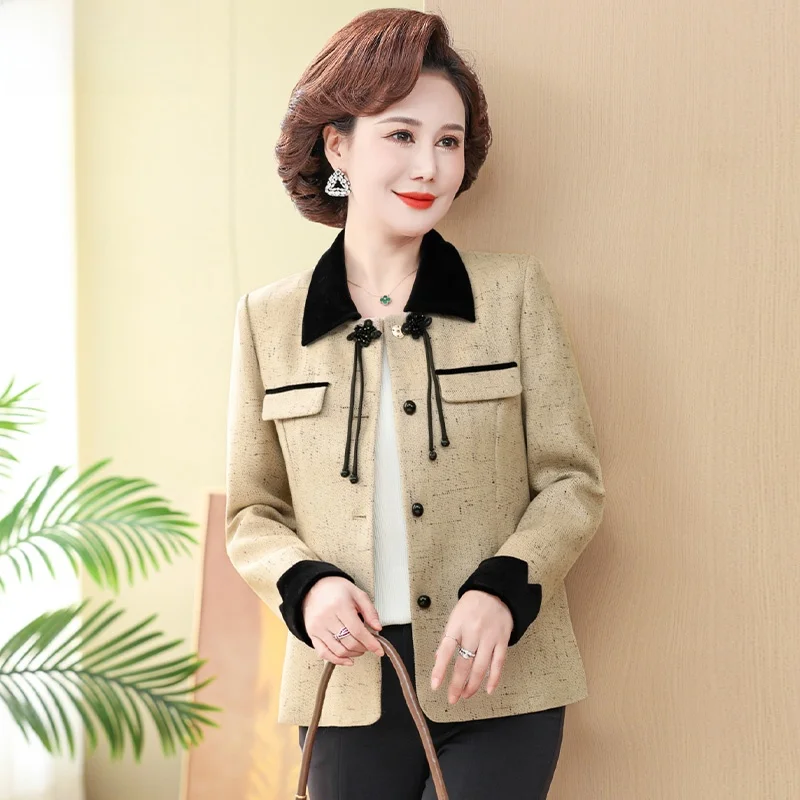 

Новая модная весенняя одежда 2024 года для мам: женская куртка в стиле «Маленький Французский шик» для женщин среднего и старшего возраста, а также новый китайский топ в весеннем стиле.