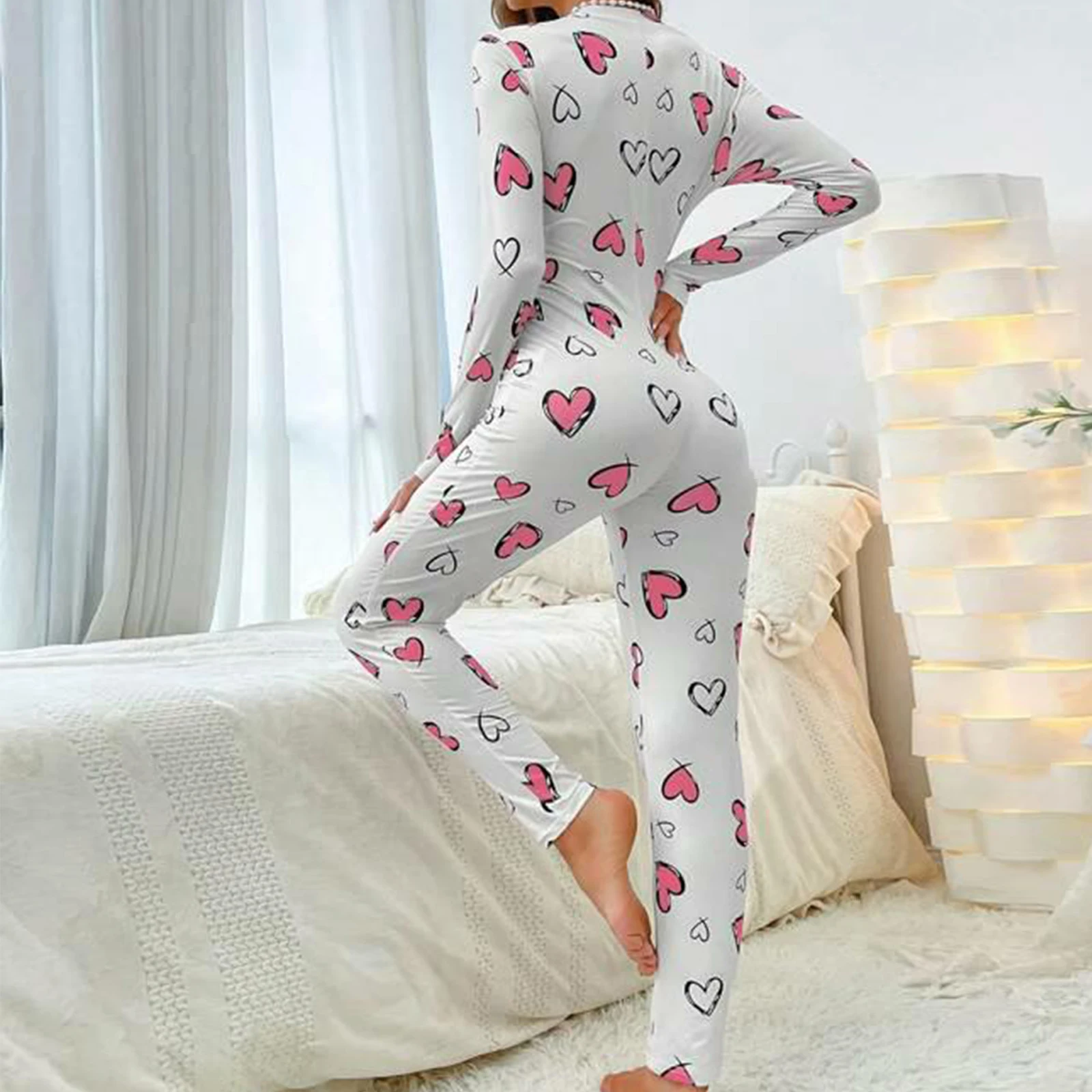 Tuta da donna di san valentino con stampa a cuore manica lunga con scollo a v davanti abbottonato pigiama aderente tuta corta Loungewear