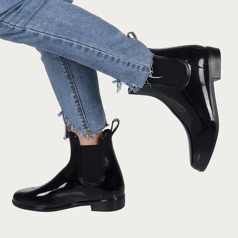 Bebealy stivali da pioggia corti da donna impermeabili Slip On stivaletti alla caviglia estate Outdoor antiscivolo stivali da pioggia per la casa