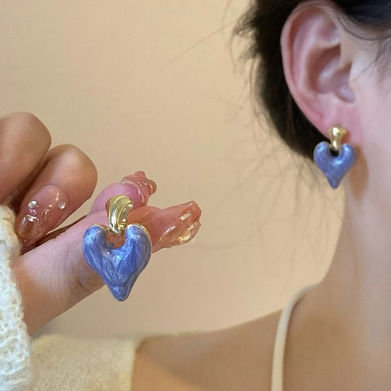 White Color Heart Pendant Earrings For Women European Statement Fashion Peach Brincos Romantic Party Wedding Jewelry Girl Gift