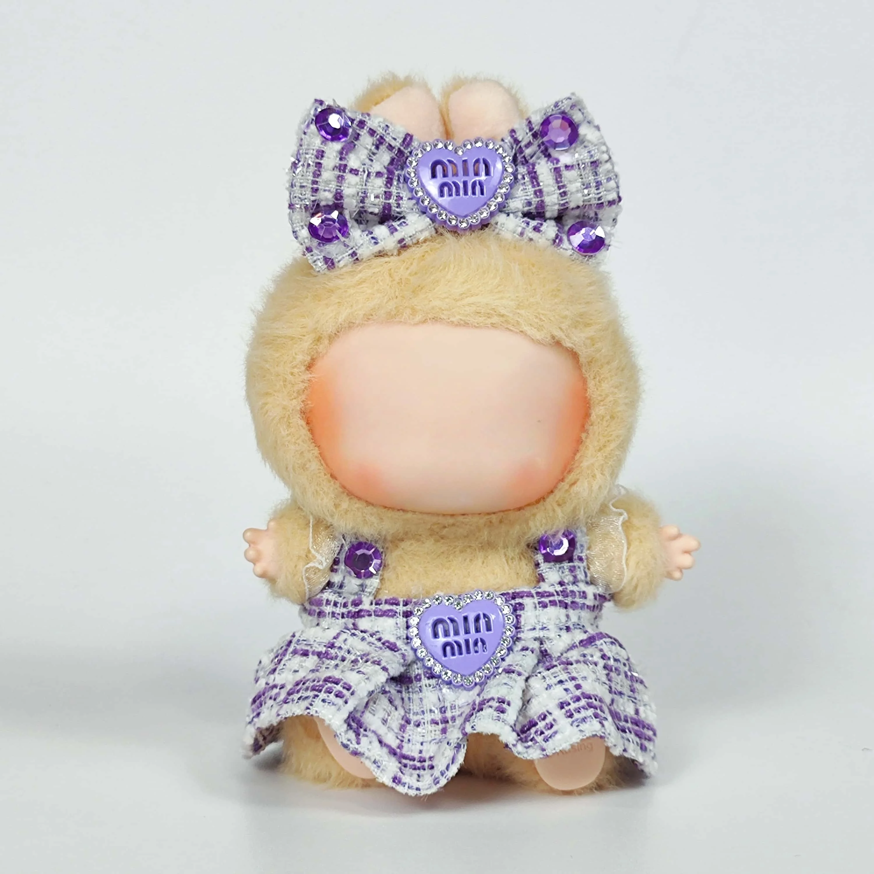 Conjunto de uniforme de grupo de niñas inspirado en K-pop, falda y suéter, gafas de sol coloridas, ropa de muñeca Labubu de 17 cm