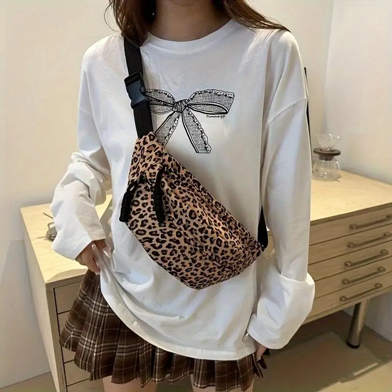 

Women Fashion Leopard Print Shoulder Bag Quilted Design Large Capacity Soft Material Zipper Adjustable Strap Daily Crossbody