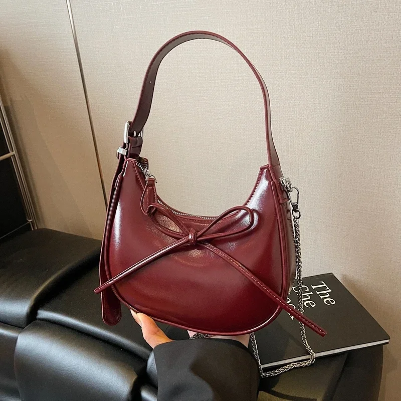 

Wine Red Handbag Half Moon Design Small Crossbody Bag Lady Fashion Bow Accessory Underarm Shoulder Bag Chain Clutch Bag Tote