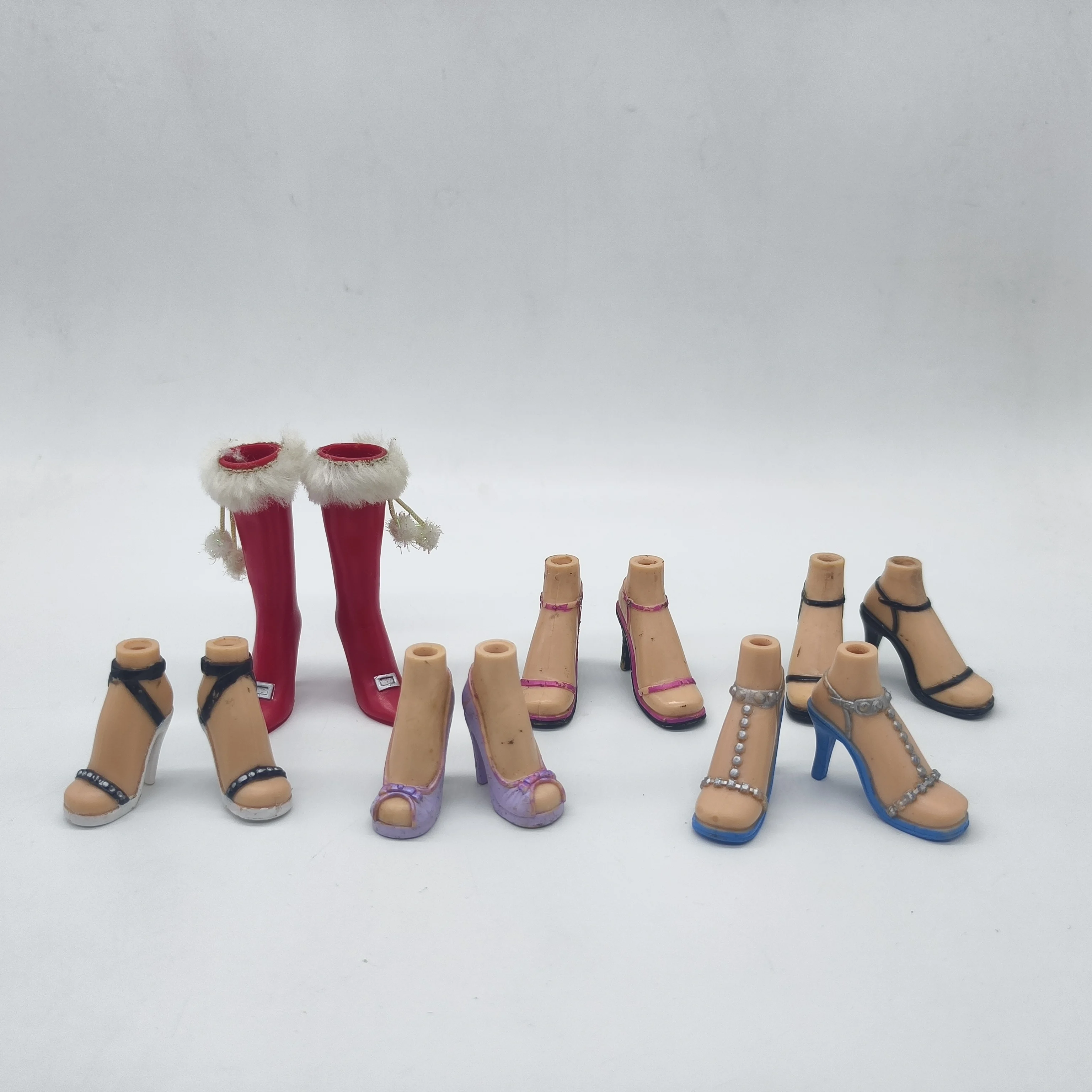 

kinds of high-heeled shoes boots for Bratz doll