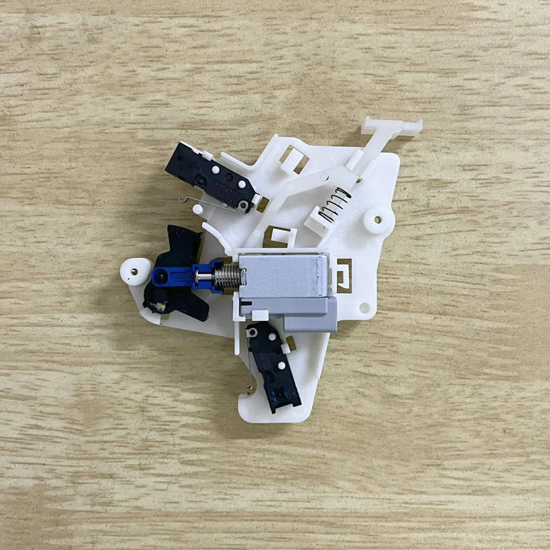 For Nissan 14-19 X-TRAIL Qashqa Shift Solenoid Valve of Gear Switch Coil 1pcs