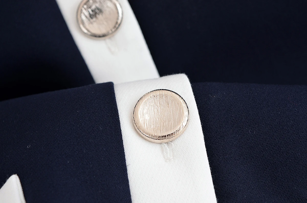 ملابس نسائية جديدة لخريف 2025 على الطراز الأوروبي والأمريكي سترة بأكمام قصيرة طقم سراويل مستقيمة الساق