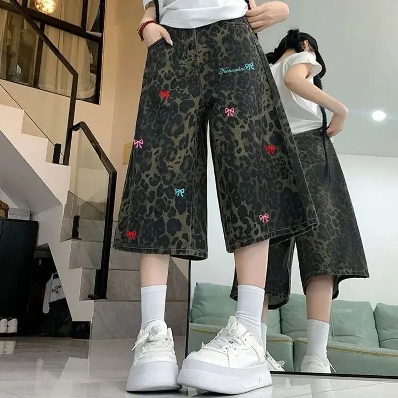 

Stylish Bow Embroidery Leopard Denim Capri Pants Summer Vintage Straight Women's Clothing American High Waist Basic Loose Jeans