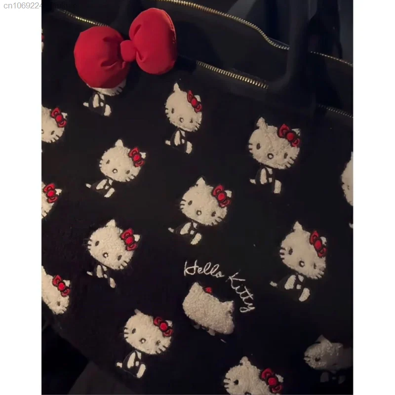 Hello Kitty Embroidered Fleece Large Capacity Handheld Bag Cute Fashion Armpit Bag Niche Design Portable Versatile Storage Bag