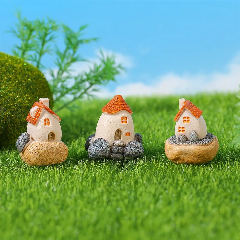 3Pcs/bag Mini Cute Rustic Small Clay House Model Fun Micro Landscape Resin House Desktop Decorative Ornaments Children Toys Gift