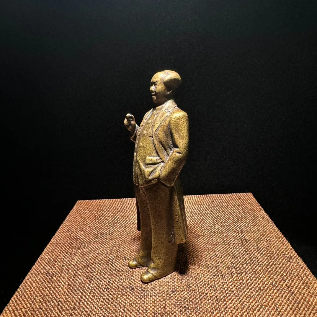 Cultural Revolution Copper smoking Chairman Mao Figurines & Statues