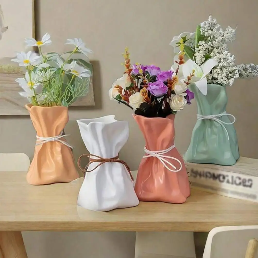 

Money Bag Shape Vase for Flower Arrangement Small Resin Decorative Flower Vase for Wedding Dinning Bookshelf Home Decor Flower V