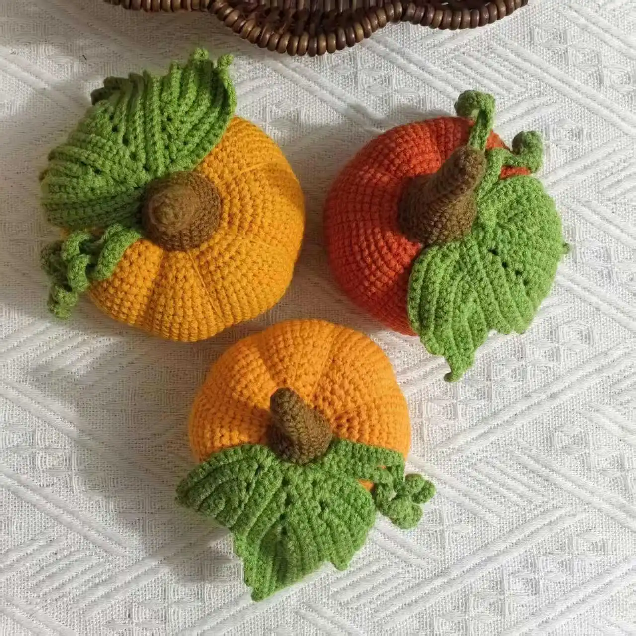 Halloween Häkel-Kürbisse Fertige Handgemachte Gewebte Kürbisse Kreative Gestrickte Gemüse Halloween-Dekoration – Detail 2