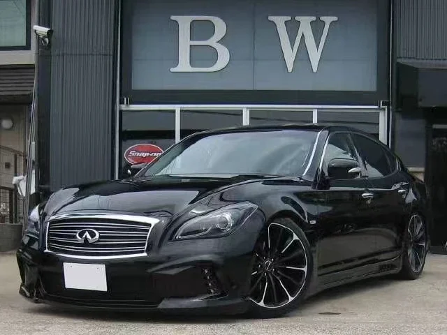 IFNT Q70 WD style body kit for Infiniti Q70 to WD style front rear bumper side skirts and muffler tips FRP material