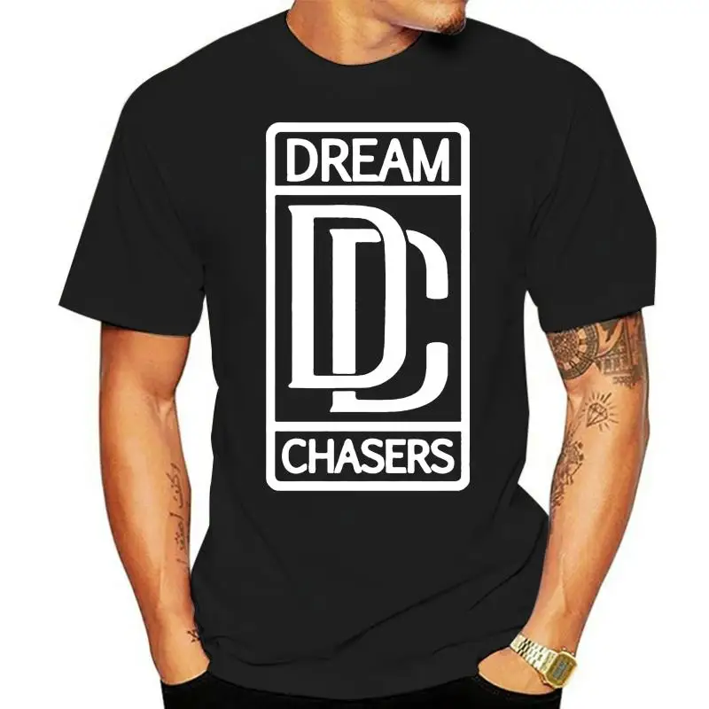 Mannen Tee Dream Chasers t-shirt Hoge Kwaliteit DIY Causale Clothings 100% Katoen O-hals Korte Mouwen Grafische Plus Size