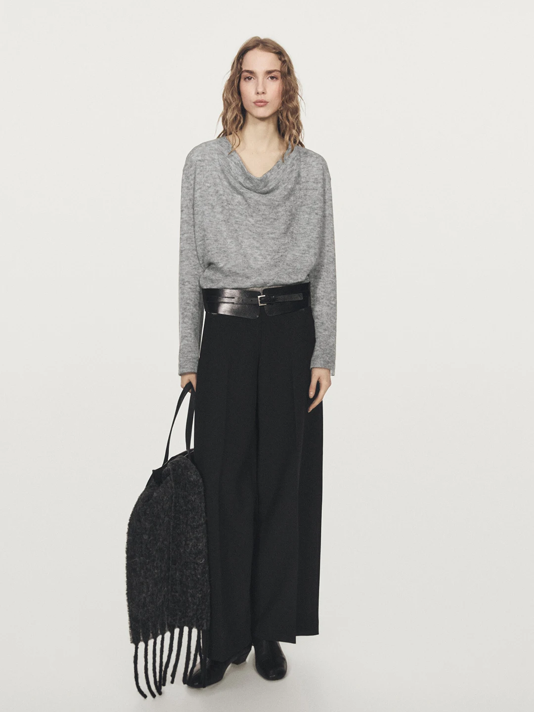 

Повседневный свободный длинный вязаный свитер све, женский свободный свитер с драпировкой Ne Swing, расслабляющий трикотаж с ощущением глаз для повседневного использования