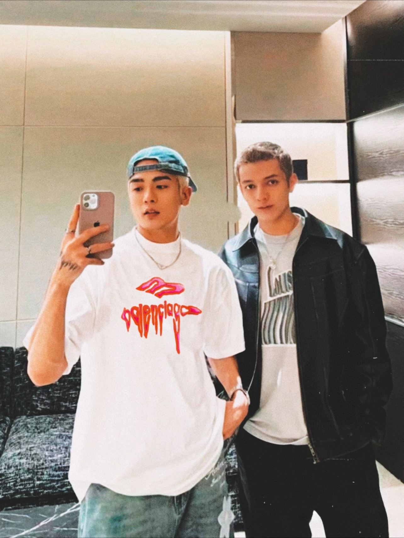 

2025 Summer New Europe Luxury Paris Band T-shirt Men's and Women's Cotton Loose Casual Round Neck Short Sleeve Tee