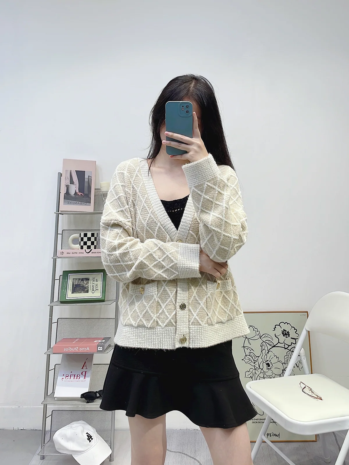 

Diamond pattern sequin V-neck single breasted long sleeved knitted cardigan M family 2024 autumn/winter women's new French style