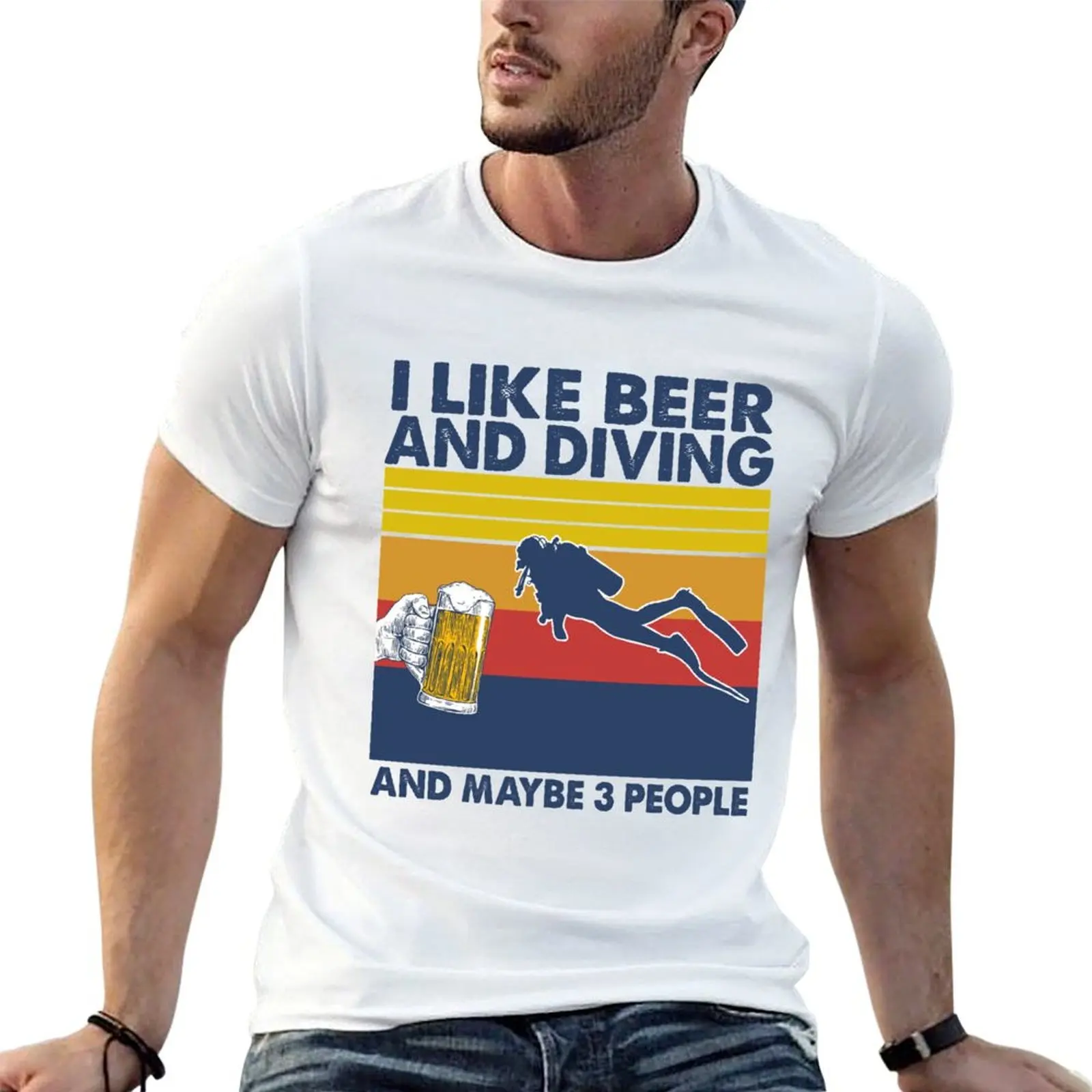 i like beer and diving and maybe 3 people T-Shirt Holiday Vacation Tee Shirt