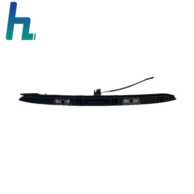 

51137171699 Auto Trunk Lid Grip with Key Button for BMW 3 Series E46 325i 328i 330i Condition New 8204854