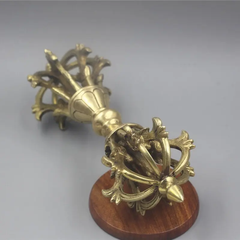 Nepal antique brass artifact nine strand Vajra pestle demon slaying pestle ornament retro Buddhist supply exquisite handicraft
