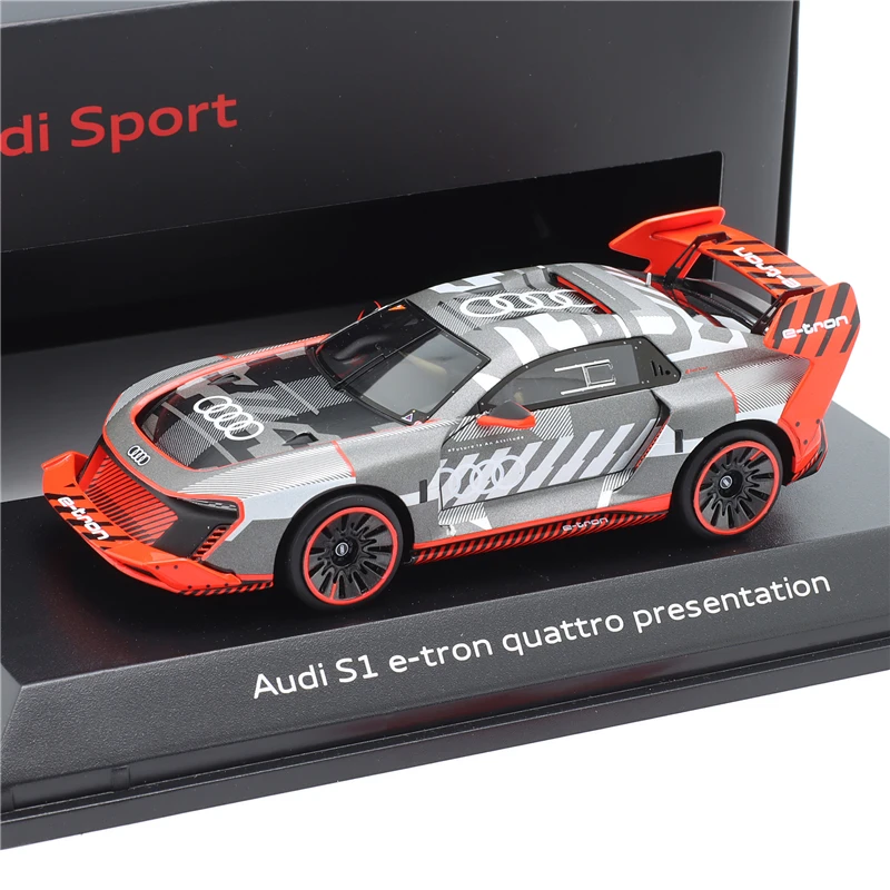 Bburago 1:43 Audi S1 e-tron quattro Alloy Sports Car Model Metal Vehicle Car Model High Simulation Miniature Scale Kids Toy Gift