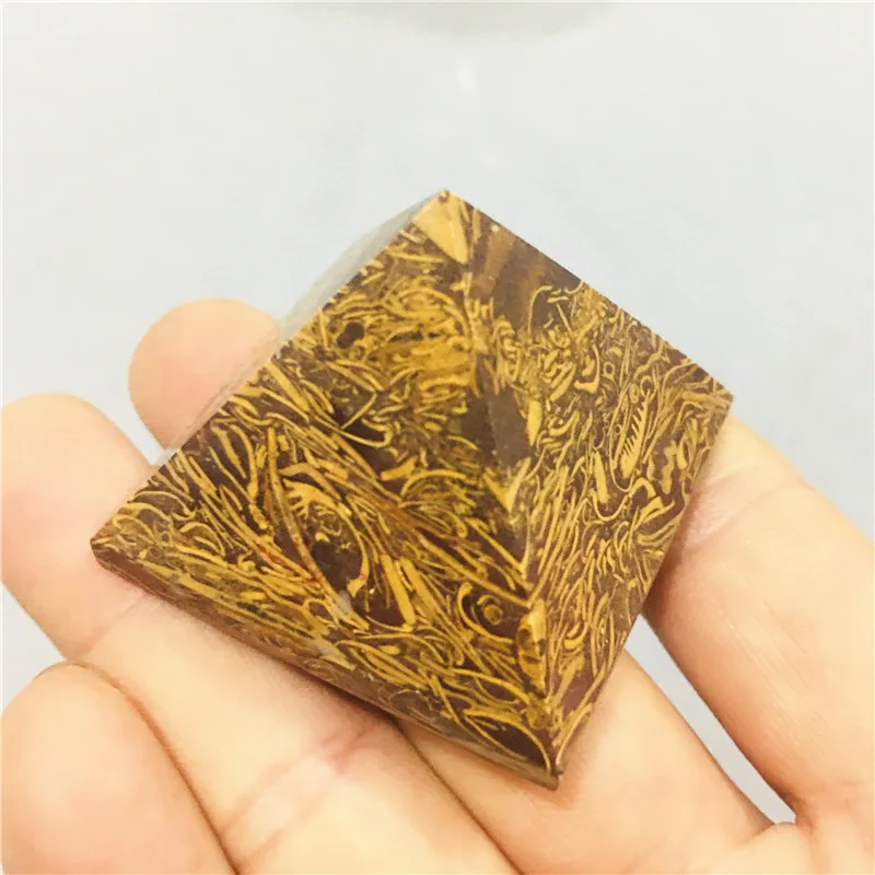 Natural crystal golden thread nanmu stone energy pyramid home decoration