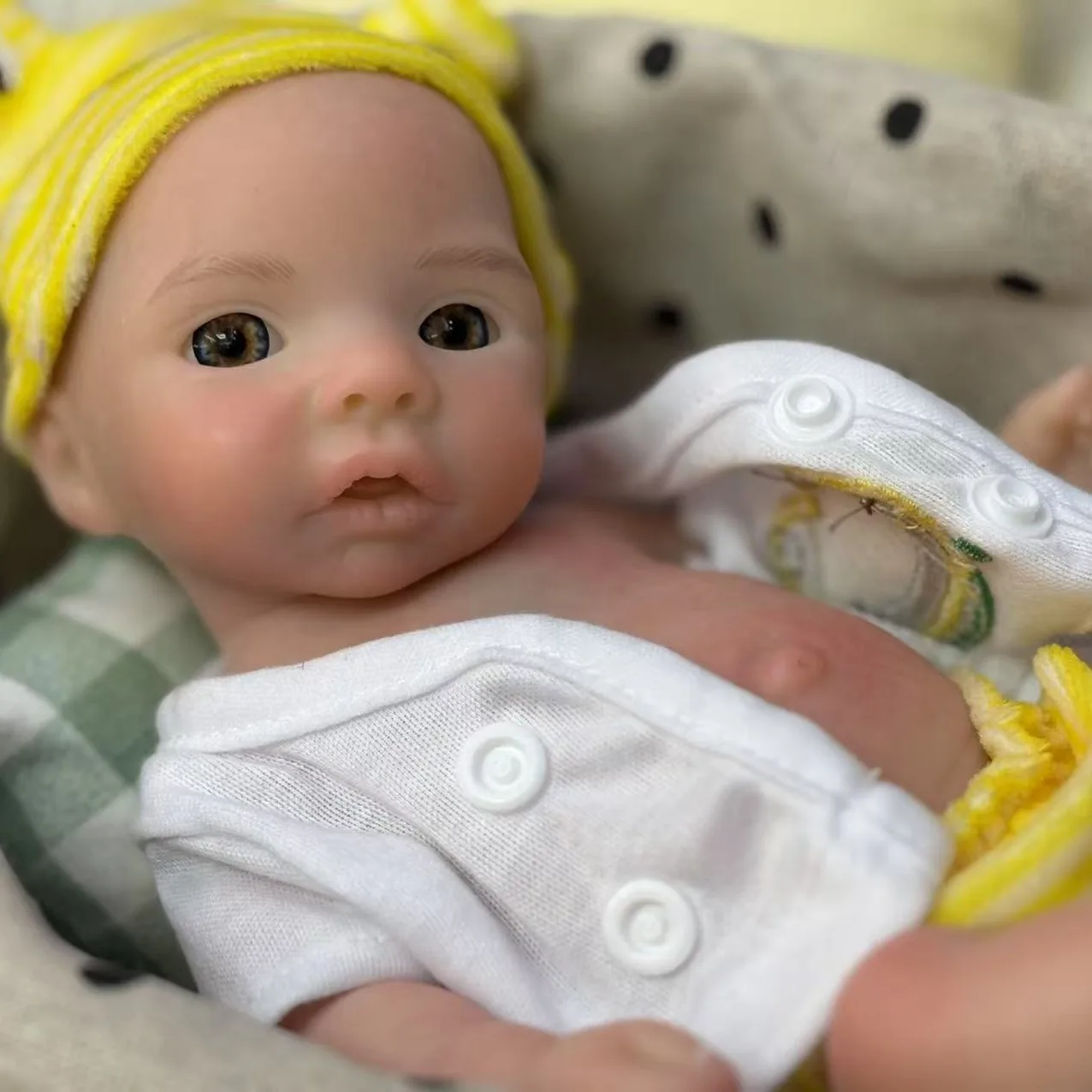 新しい10インチフルシリコンリボーンドール、口が開く汎用カラーの女の子のベビードール、子供の誕生日プレゼントに