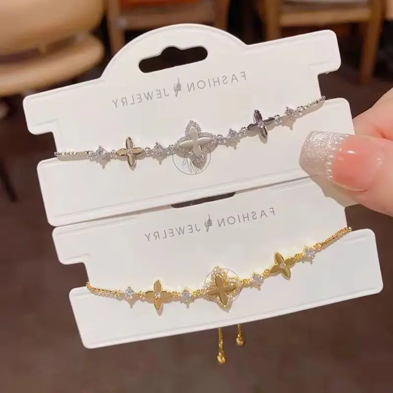 Sparkling Sakura Zircon Retractable Bracelet Exquisite Small Flower Design High-end Versatile Jewelry for Women