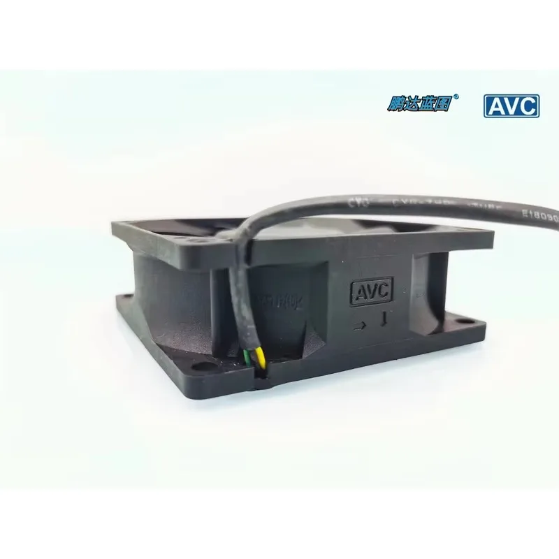 pa AVC 07025R12 hydraulic bearing temperature control PWM speed measurement 7025 computer 12V chassis 7CM cooling fan.70*70*25MM