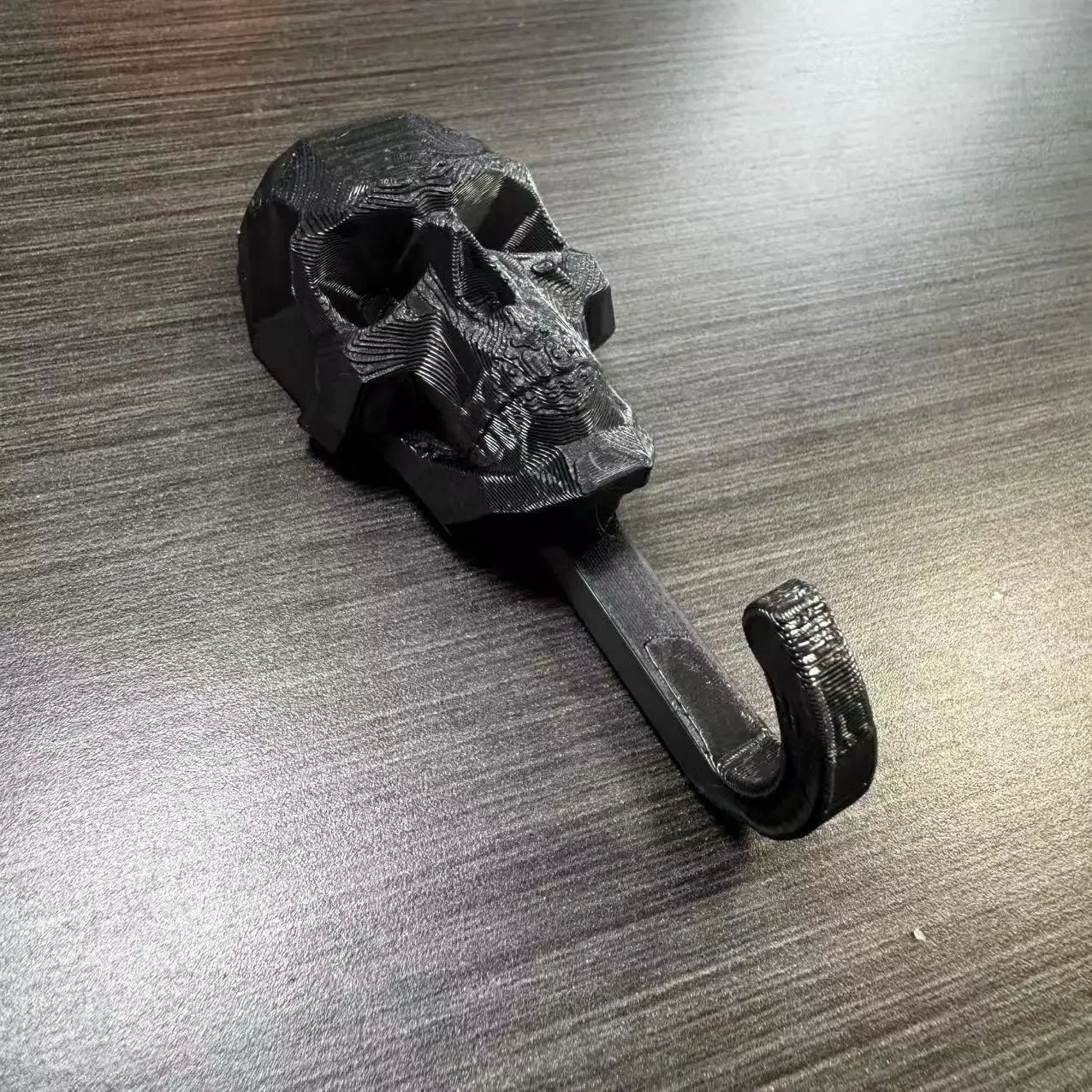 2pc 3D Printed Practical Skeleton Head Hook for Home Bathrooms, Balconies, and Multi-Scene Decorative Crafts Gifts Decor