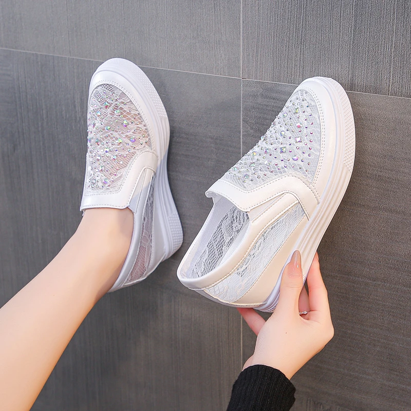 2024 Spring Summer New Mesh Casual Shoes Women\'s Breathable Lazy White Black Hollow Lace Inner Increase Fashion Loafer Slip-On