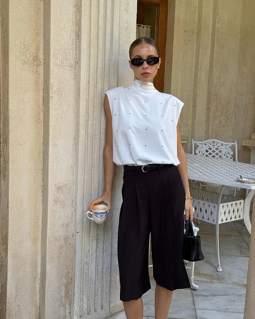 Haut à col roulé en Satin blanc sans manches pour femmes, taille haute, tenue élégante et décontractée, printemps 2026, vêtements de bureau pour les déplacements quotidiens