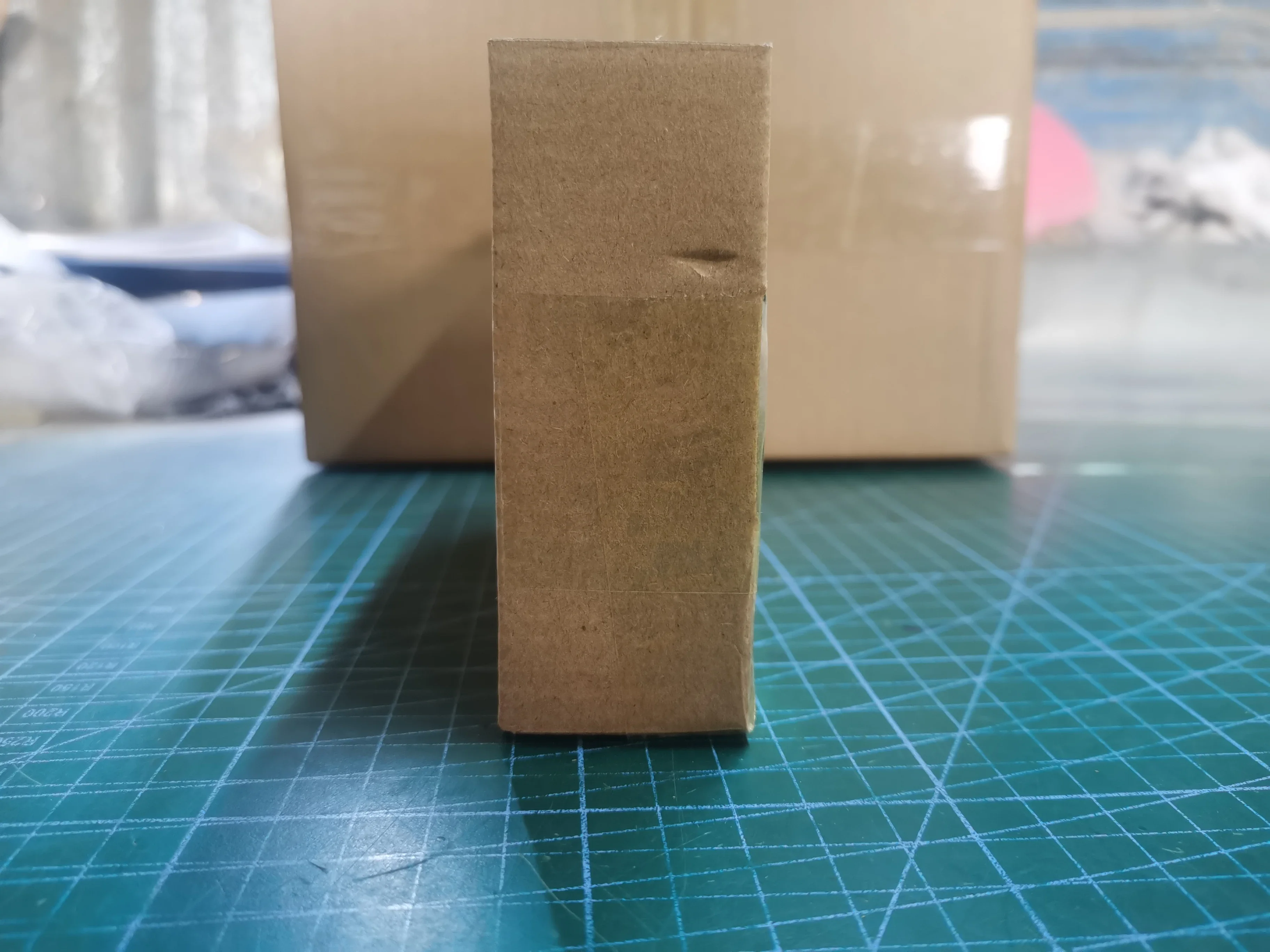 

11.30 Заказ 2 A534 Экологически чистый декоративный предмет из смолы и металла — сделано в Китае