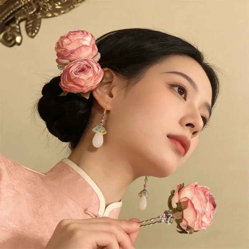 

Elegant Pink Rose Hair Stick for Women, Copper Jewelry Accessory, Vintage Floral Hairpin for Hanfu, Wedding, and Daily Wear, Han
