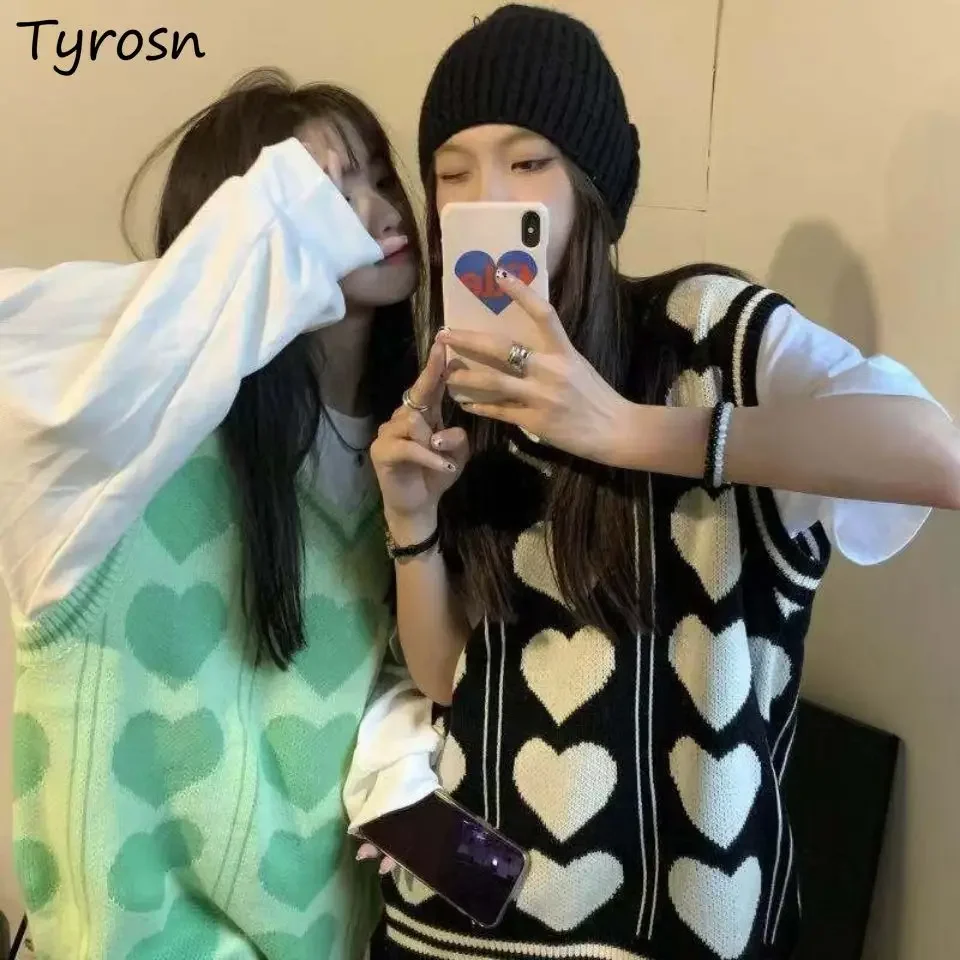 

Women Heart Shaped Knitted Vests Loose Sleeveless Sweaters Chic Harajuku Sweet All Match Streetwear Vintage Teenagers Leisure