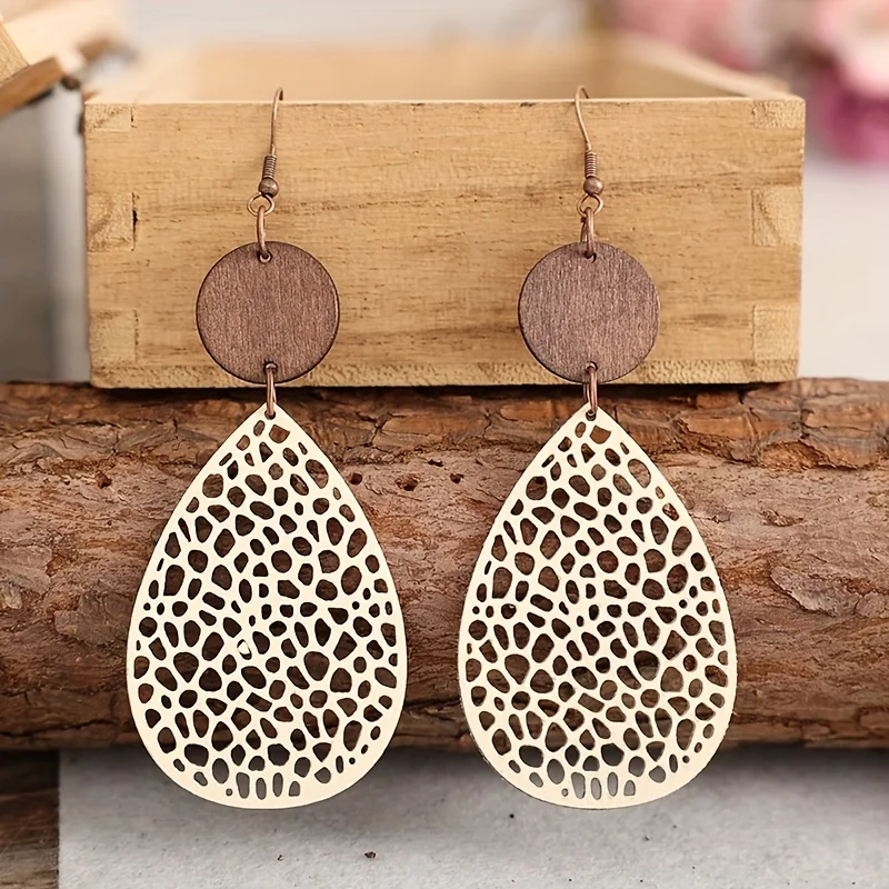 Vintage Hollow Out PU Leather Teardrop Earrings, Iron Ear Needle, No Plating, Daily and Gift Occasions, All Season Suitable