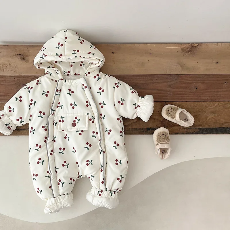 Baby clothes warm winter clothes flannel jumpsuit cotton clothes stylish baby hoodie thick coat go out autumn and winter rompers