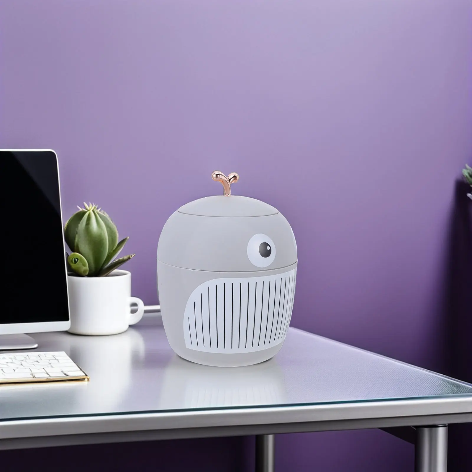 Mini Desk Trash Can with Lid Cute Compact Plastic Garbage Can for Bedroom Bathroom Office Countertop Dressing Table Sundries