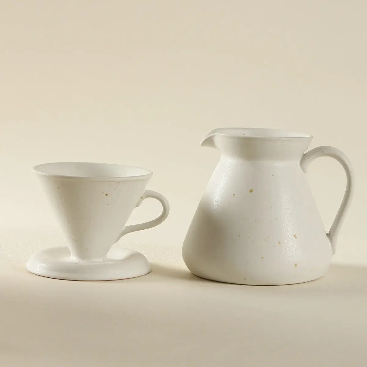 Jiuta roasted coarse pottery coffee pot, high-value simple coffee pot, hand-brewed filter pot, household drip coffee utensils
