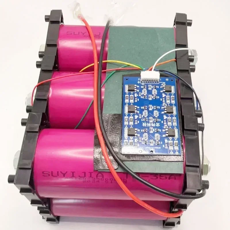 Lithium Titanate Battery 2.3V 60160 35Ah 30000 Cycles Electric Scooter Battery 12V 10C Continuous Discharge
