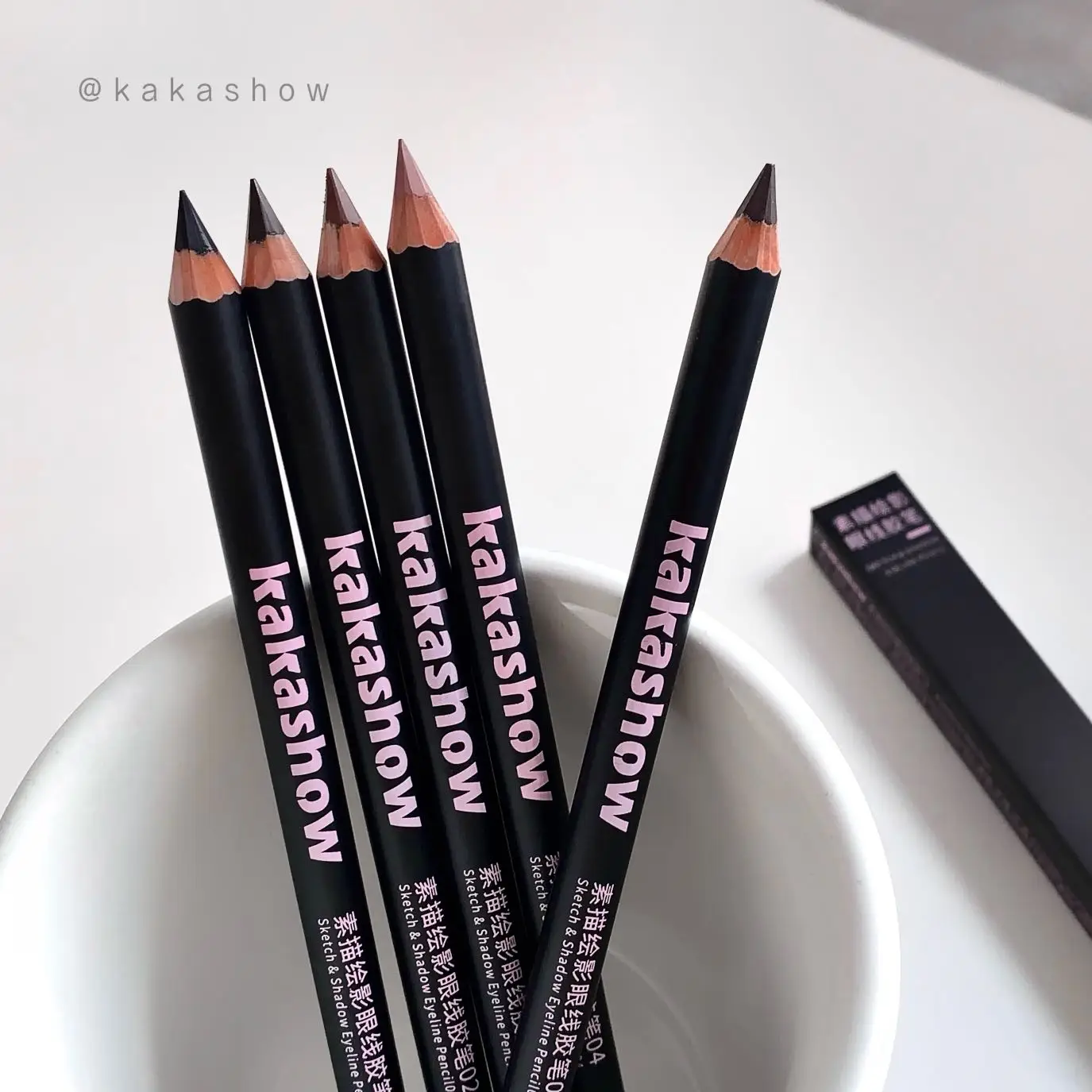 Sketch Eyeliner Gel Pen (Big Eyes Are Easy to Paint Waterproof and Keep Makeup, and Four Colors Are Easy to Cut for Novice Women
