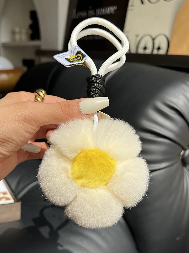 Soft Cute Real Rex Rabbit Fur Key Chains Round Flowers Plush Ball Toy Women's Bag Charm Pendant Car Keyring Ornaments Girl Gifts