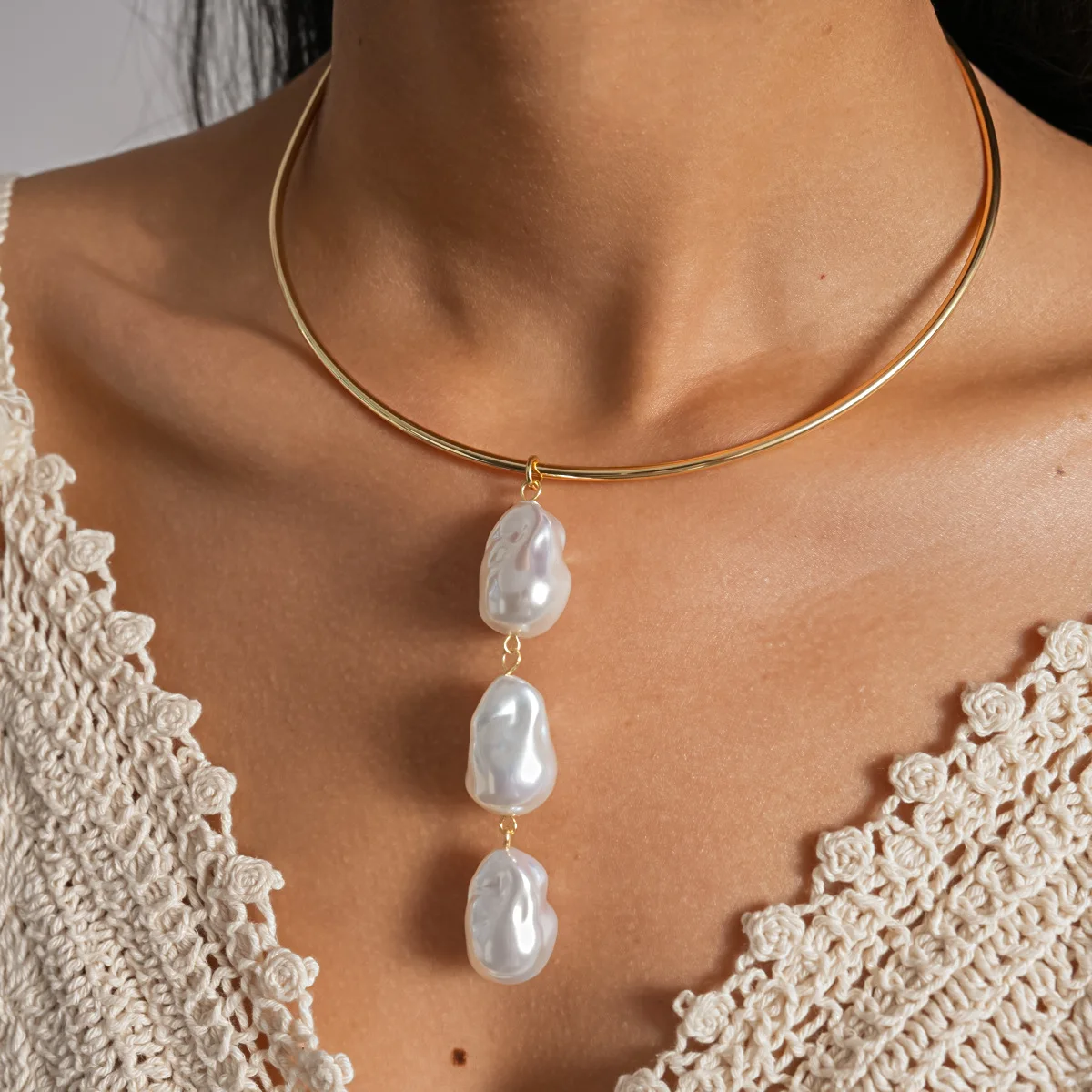 Gold Color Open Torques Necklace Irregular Baroque Simulated Pearl Pendant Necklaces Women Punk Party Street Fashion Jewelry K